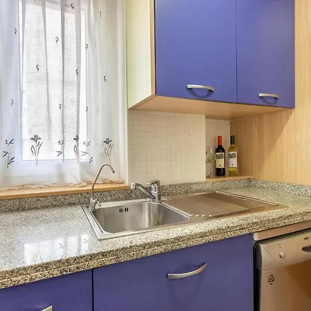 Apartment 2 Bedroom Beautiful In *
