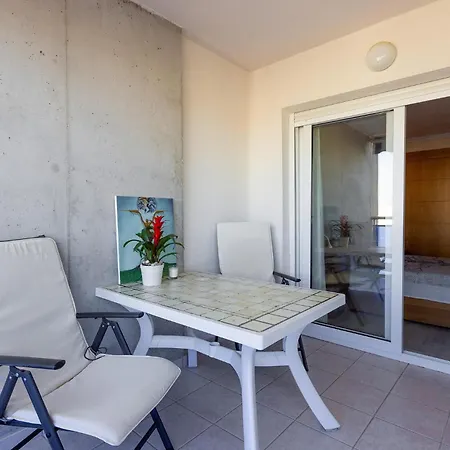 2 Bedroom Beautiful In Apartment
